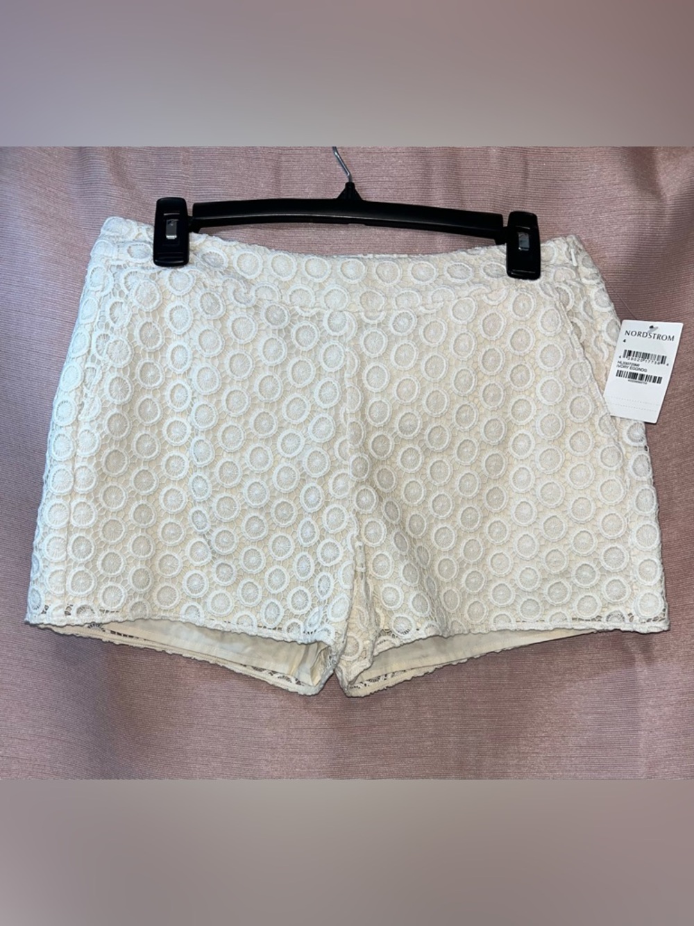 Chelsea28 Crochet High Waist Shorts Color Ivory Eggnog